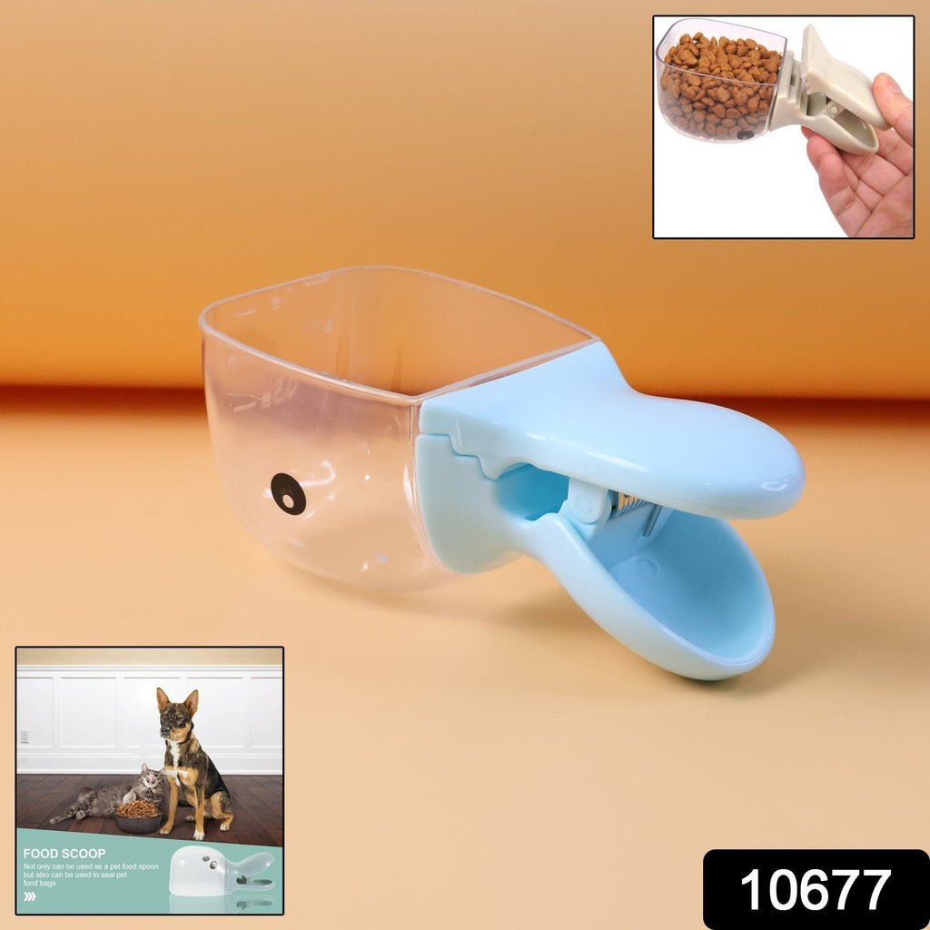 Scoop pet food measure and sealing clip detail
